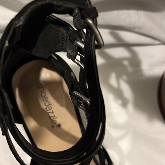 SHOE DAZZLE STRAPPY black VELVET 4" covered BLOCK HEEL BUCKLE & STUDS size 8.5 - Picture 7 of 10